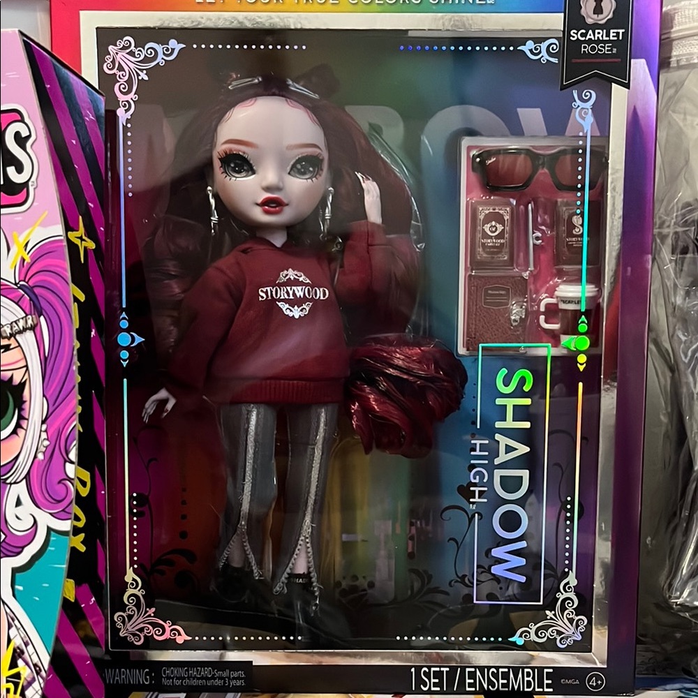 Shadow High Scarlet Rose Doll with Accessories